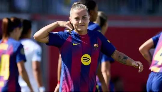 El Barça arrasa al Sevilla amb un contundent 0-5 i Clàudia Pina lidera la golejada