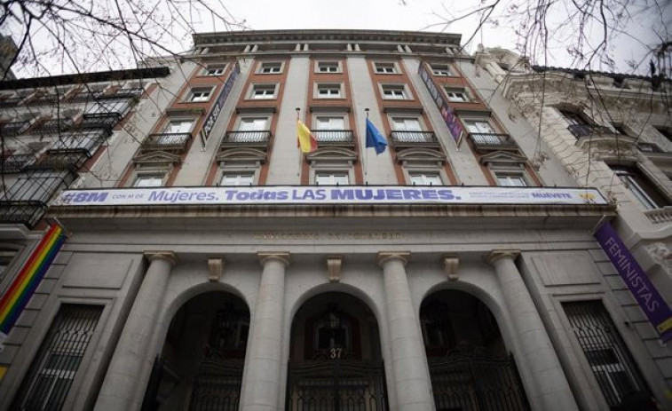 El Ministeri d'Igualtat demana disculpes per les fallades en les polseres antimaltrato