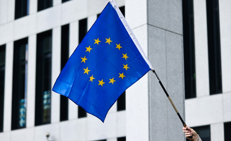 No sols Hongria: Eslovàquia i Àustria prenen el relleu per a frenar el règim de sancions contra Rússia