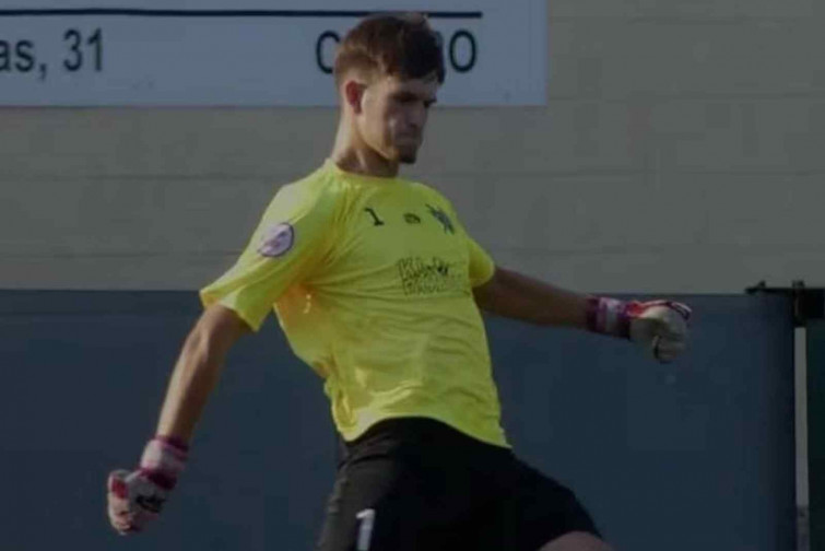 Dol al futbol espanyol: mor un jugador de 19 anys després de rebre un fort cop durant un partit