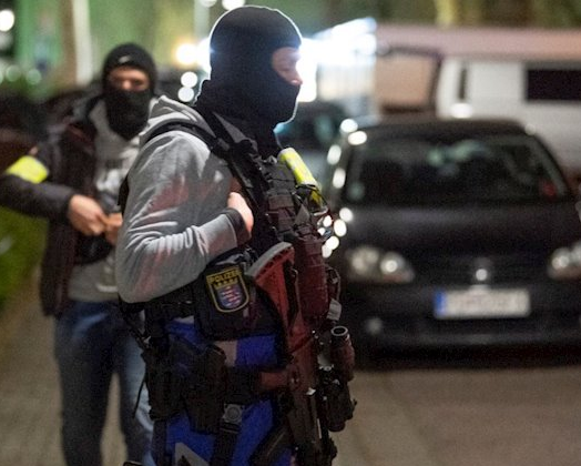 Tres detinguts després d'atac terrorista en una sinagoga de Manchester