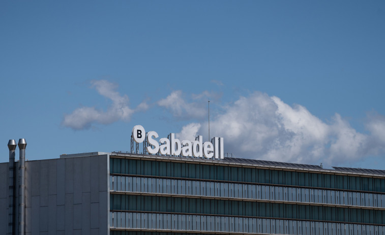 David Martínez desmenteix rumors sobre acord secret amb BBVA en l'OPA de Sabadell