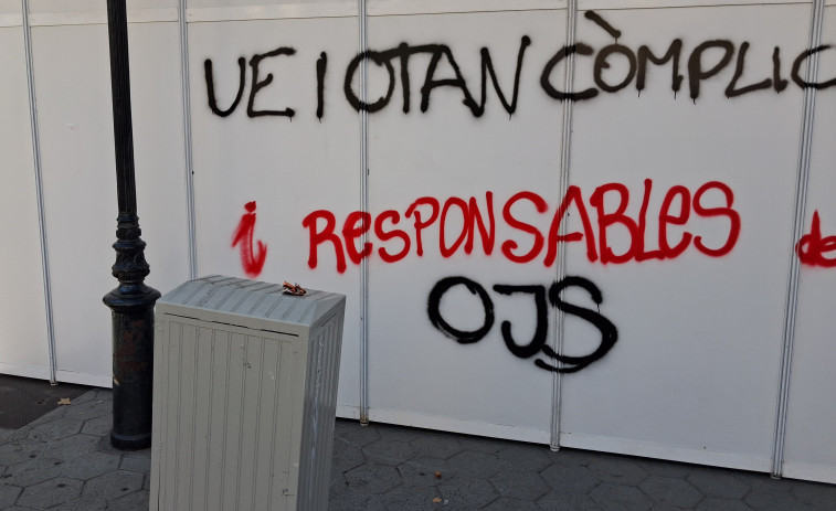 La Fira del Llibre Vell del Passeig de Gràcia, un tresor europeu en risc de desaparèixer pel vandalisme