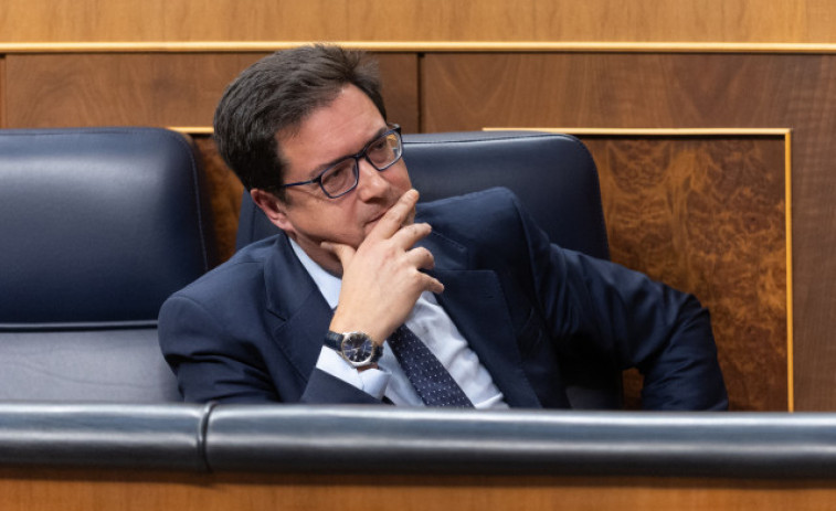 Pantalla legal per als fons digitals: l'Estat recorre a despatxos d'elit per a blindar 16.000 milions