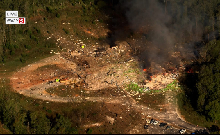 Una forta explosió en una fàbrica d'explosius deixa diversos morts i desapareguts als EUA