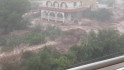 Vídeo | Emergència al Montsià: el barranc del Suís es desborda i provoca inundacions en habitatges