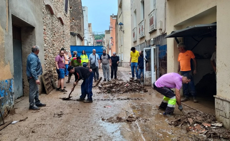 Vídeo | Situació catastròfica a Godall: l'asfalt s'enfonsa i les cases queden destrossades