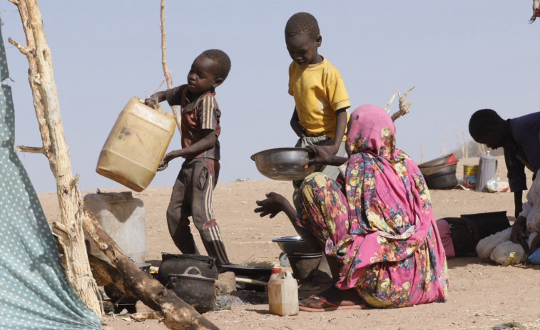 Sudan es dessagna i ningú mira: Darfur, la guerra invisible del segle XXI