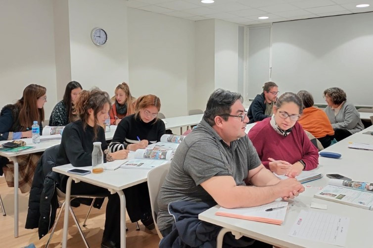 Rècord històric d’inscripcions als cursos de català: més de 41.000 alumnes aposten per la llengua