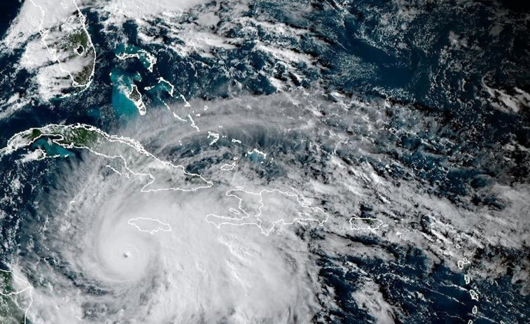 Vídeo: Les brutals imatges que ha deixat l'huracà Melissa, que ja s'ha cobrat tres víctimes mortals