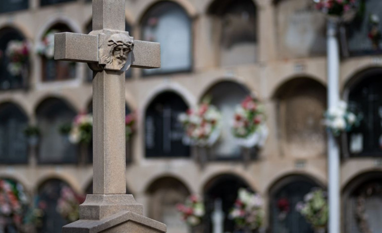 Girona activa un dispositiu especial per a Tots Sants: horaris ampliats i personal de suport en els cementiris municipals