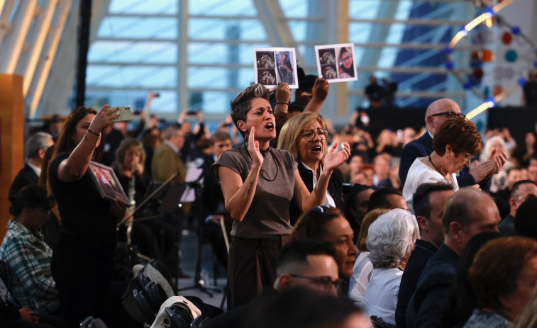 VÍDEO | Testimonis desgarradors dels familiars al funeral de la DANA: 