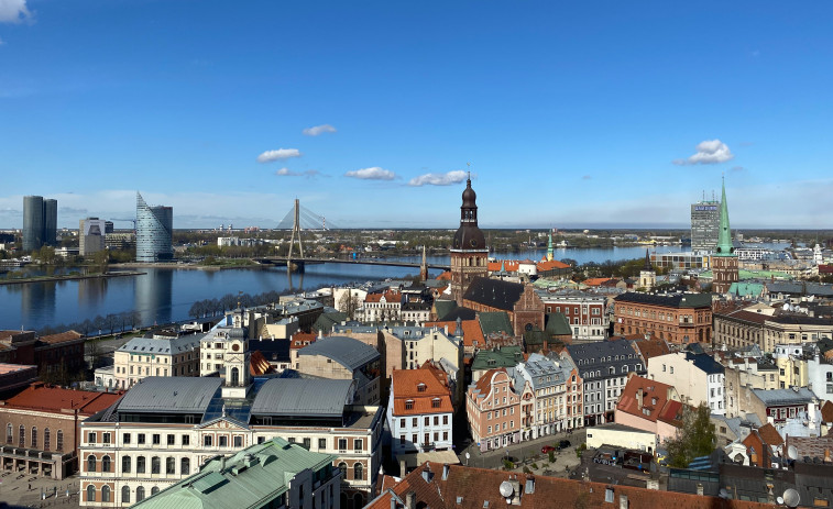 13 hores de debat i protestes al carrer: El Parlament de Letònia vota a favor  a renunciar al Conveni d'Istanbul