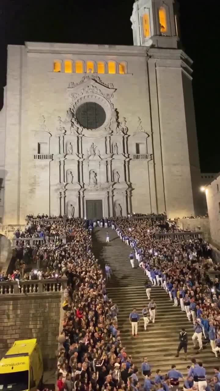 X2Twitter.com H5hNrkR sZU7unl9 1280p