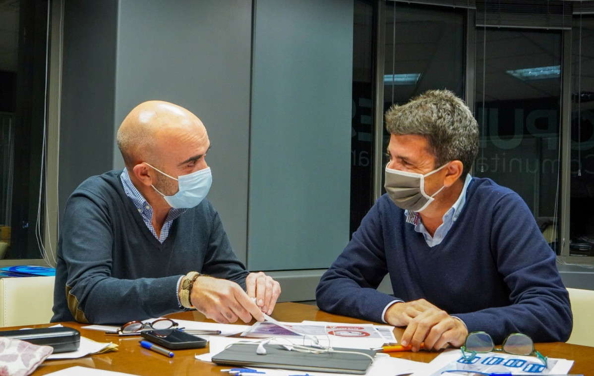 Archivo - El presidente del Partido Popular de la Comunitat Valenciana, Carlos Mazón, ficha al ex presidente del PP de Cataluña, Daniel Sirera, como director de Gabinete y Estrategia.