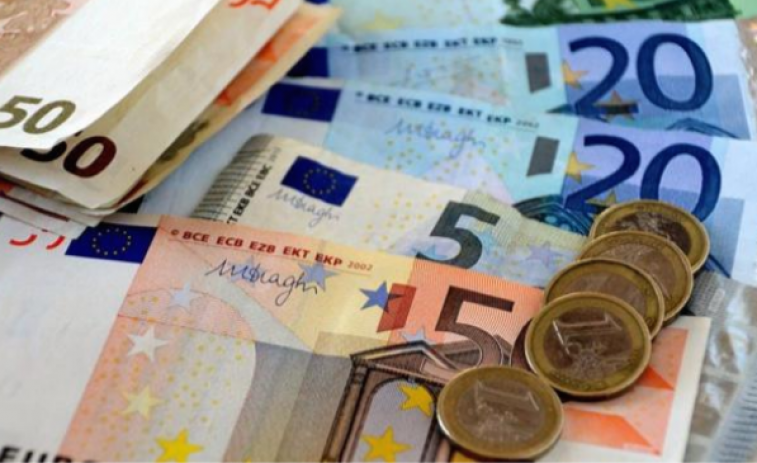 El sou més habitual ja frega el mínim: Espanya s'iguala per baix