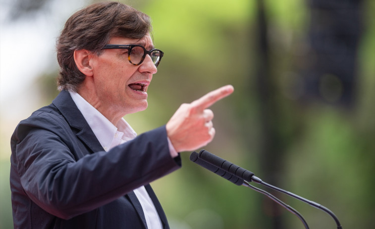 El president Illa apel·la a la denúncia i l'acció immediata contra la violència masclista en el 25N