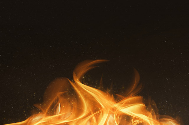 VÍDEO | Helicòpter turístic s'estavella contra una casa a Rússia