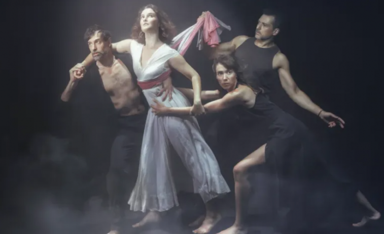 “Raptes”, un text dramàtic que “sacseja consciències amb mirada crítica sobre la frustració vital i la misogínia”