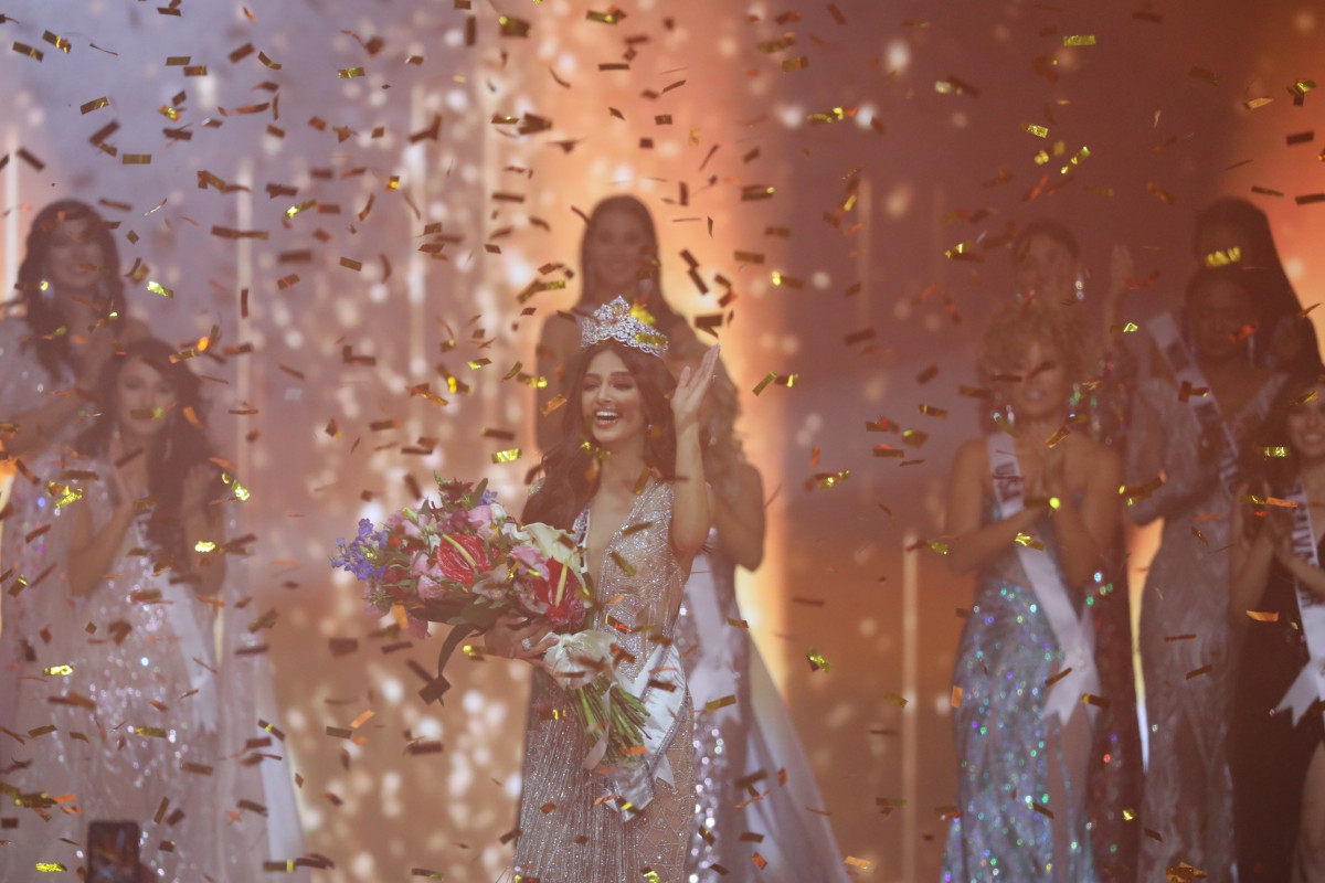 EuropaPress 4141144 13 december 2021 israel eilat miss india harnaaz sandhu reacts as she being