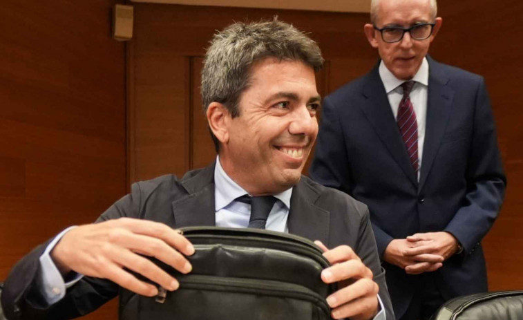 Mazón es renta les mans: culpa a tots menys a si mateix pel caos del ES-Alert en la DANA