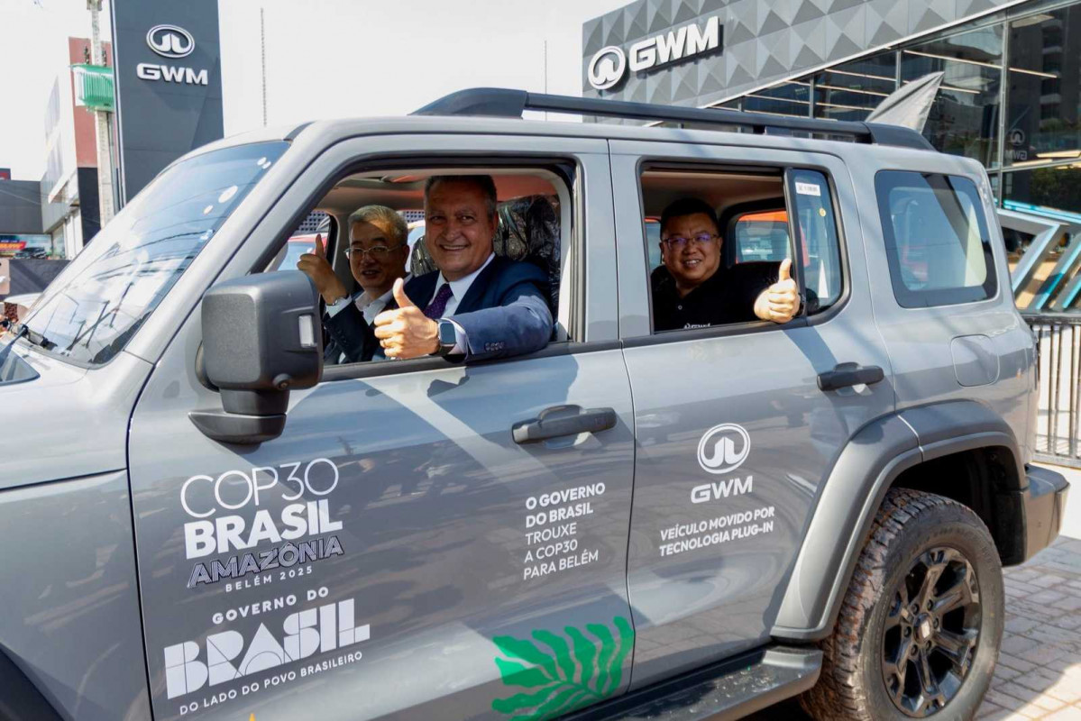 Rui Costa recibió los vehículos en Belém. Foto GWM COP30   Por GWM
