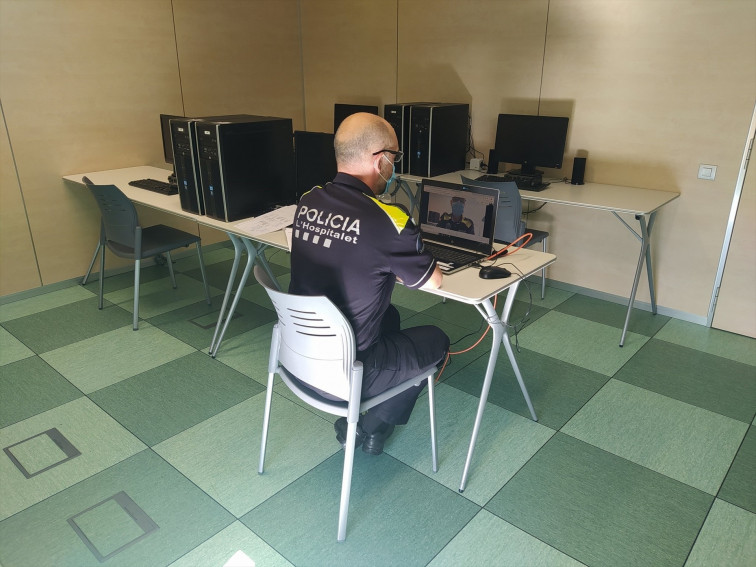 Un menor intenta robar un patinet a L'Hospitalet i agredeix a agents de la Guàrdia Urbana després de ser caçat