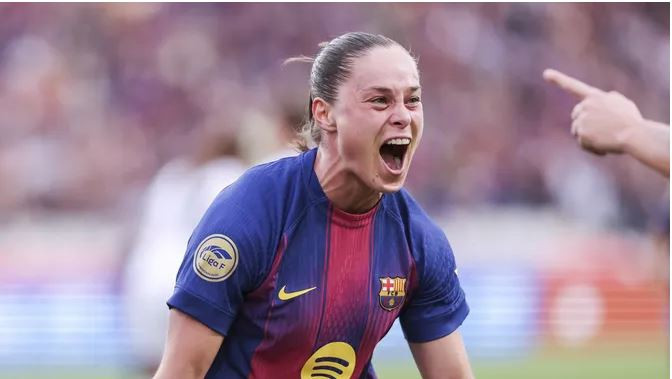 El Barça femení arrasa al Reial Madrid i es distancia en la Lliga amb un 4-0 memorable