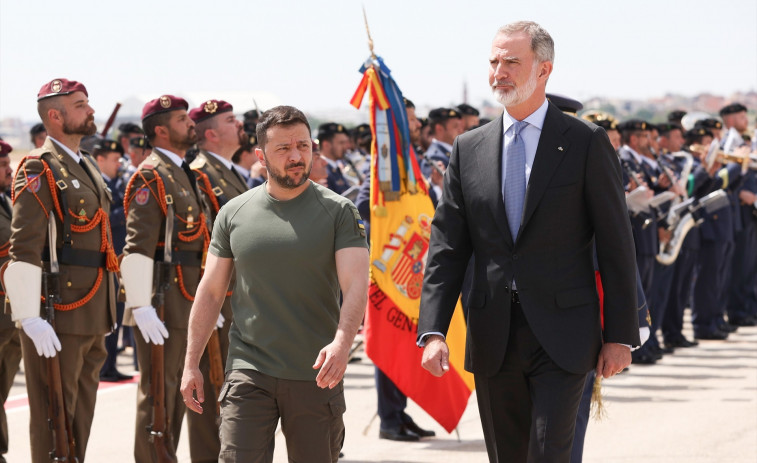 Zelenski es reuneix amb Felip VI i Pedro Sánchez per a enfortir el suport d'Espanya a Ucraïna