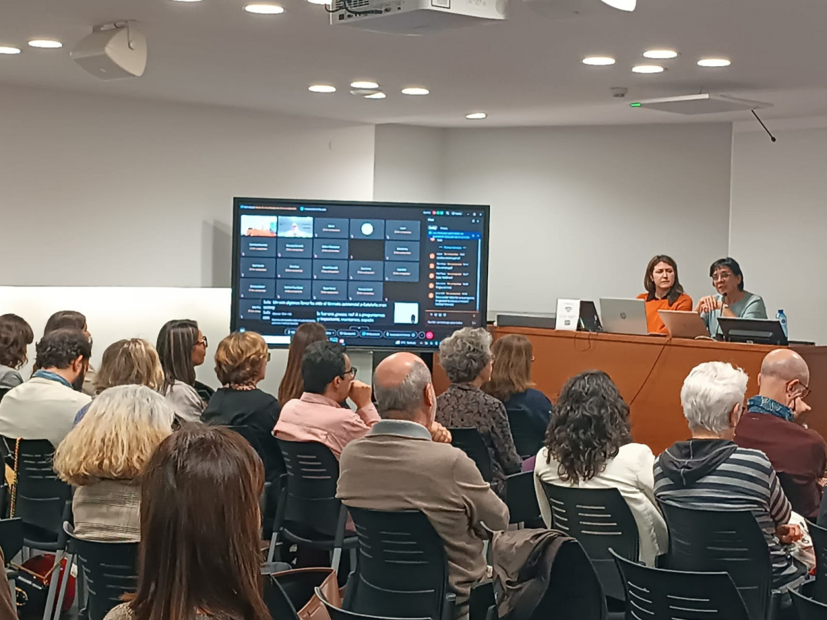 Rosa Simón i Yolima Cossio presenten l'informe de SCQA (1)