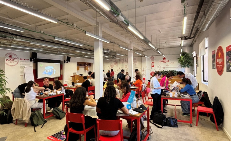 Damm celebra el seu primer hackató per reinventar el futur del consum amb solucions de IA