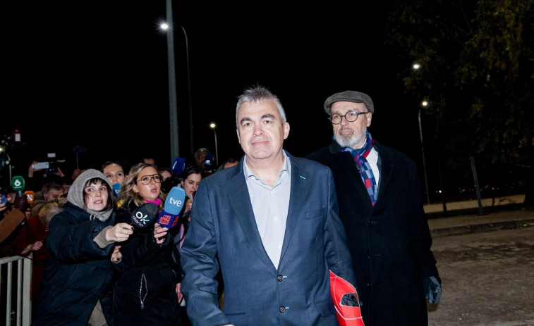 Santos Cerdán denuncia “mentides i manipulacions” després de sortir de la presó de Soto del Real