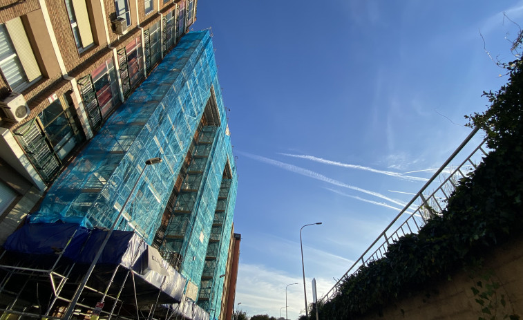 L'economia de l'Eurozona es recolza totalment en serveis mentre la indústria  cau