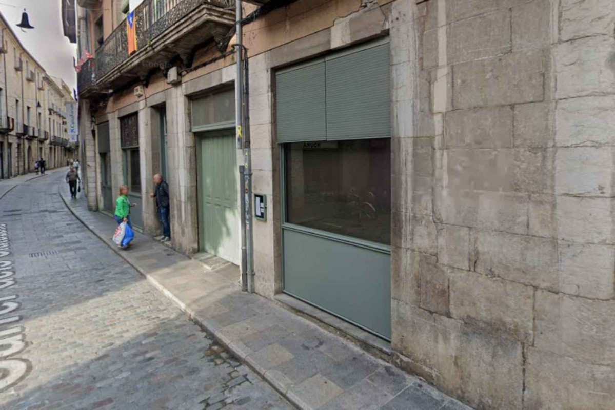 Restaurant Normal, a Girona   GOOGLE MAPS   CANVA