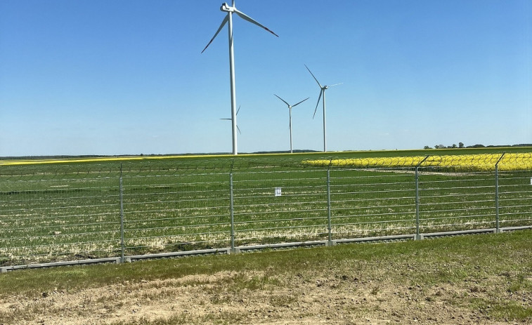 Iberdrola aconsegueix un acord per a vendre els seus actius terrestres a França a Technique Solaire