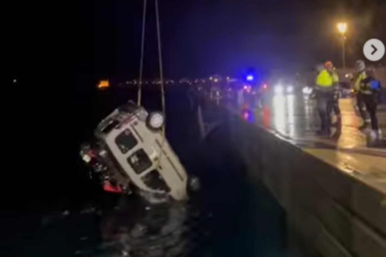 Mor després de caure amb la seva furgoneta a l'aigua mentre desembarcava del ferri a Ciutadella