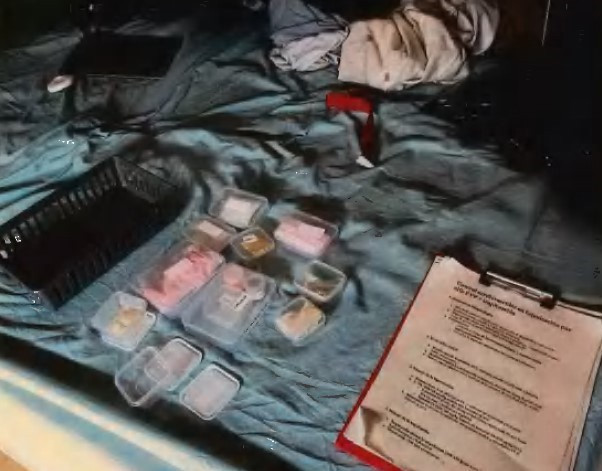 Detenen un fals facultatiu per injectar narcòtics en un habitatge de Ciutat Vella