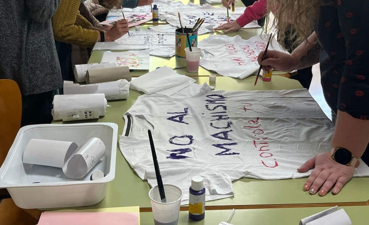 Sant Joan de Déu commemora el 25N amb un acte artístic contra la violència de gènere