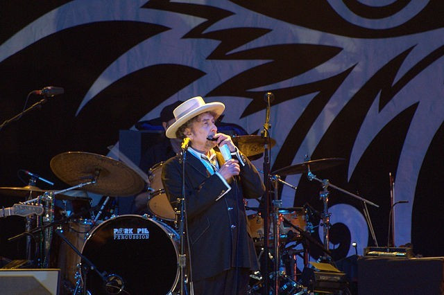 Bob Dylan accepta el Nobel de literatura però no confirma si acudirà al lliurament