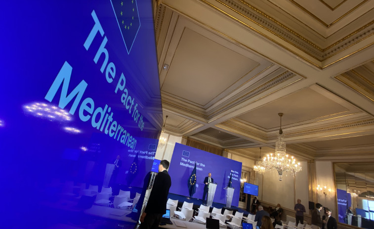 Kaja Kallas de la Unió Europea vincula  la guerra d'Ucraïna amb  la guerra a Síria i demana una coalició global contra l'agressió russa