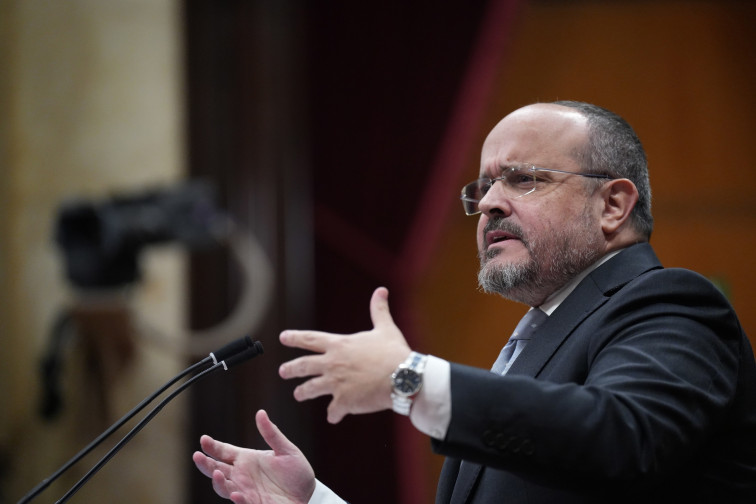 Fernández acusa Illa de monopolitzar l'agenda i critica la política fiscal i d'habitatge a Catalunya