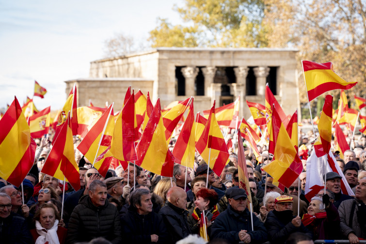 Vídeo | La Delegació del Govern xifra la manifestació contra Sánchez en 40.000 persones; per al PP en són 80.000