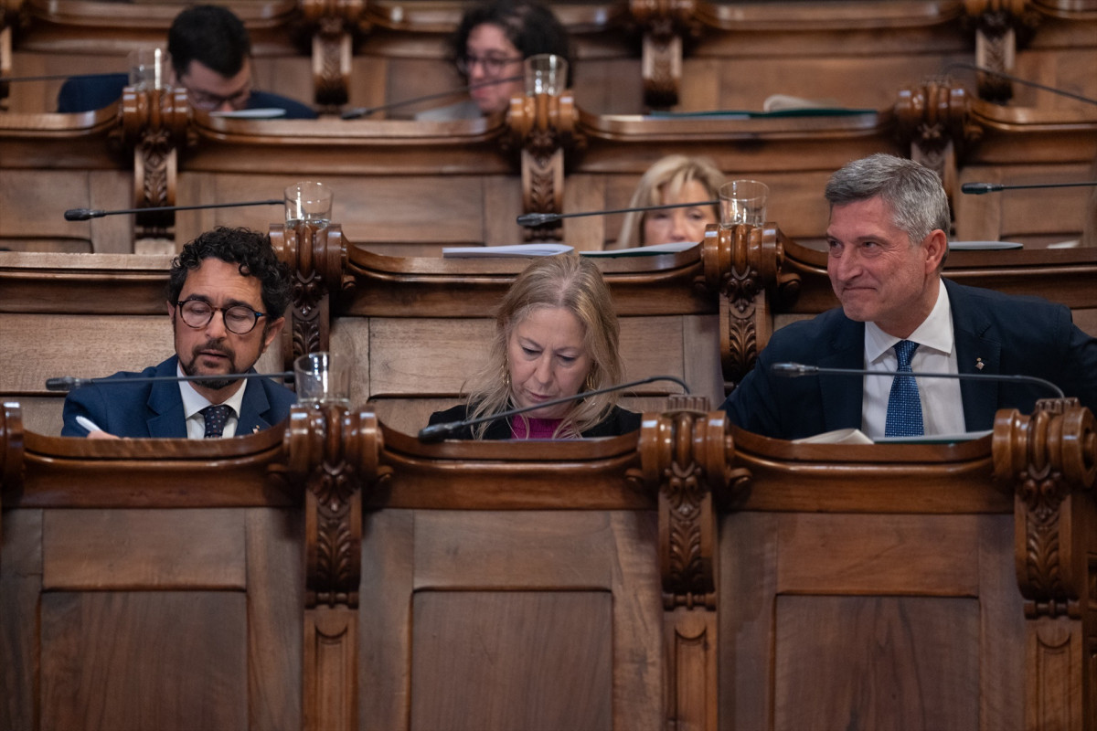 EuropaPress 6609196 i d concejales junts ayuntamiento barcelona damia calvet neus munte