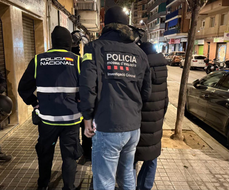 Mossos i Policia Nacional actuen contra el crim organitzat en L'Hospitalet, Barcelona i Salou
