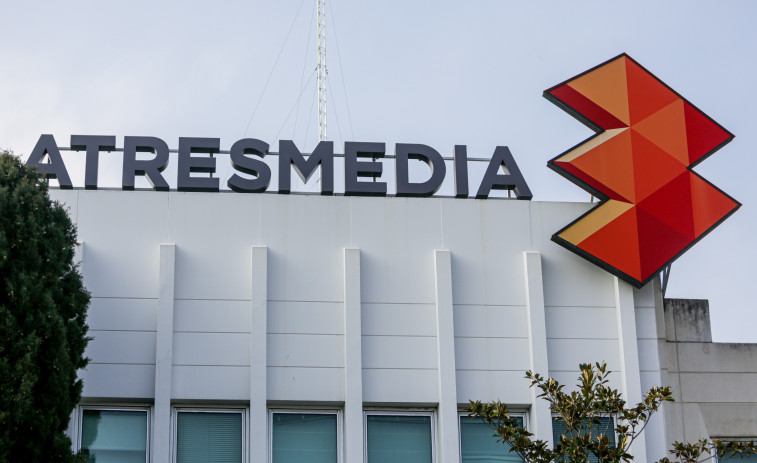 El Col·legi de Periodistes condemna l’agressió a l’equip d’Espejo Público a Badalona