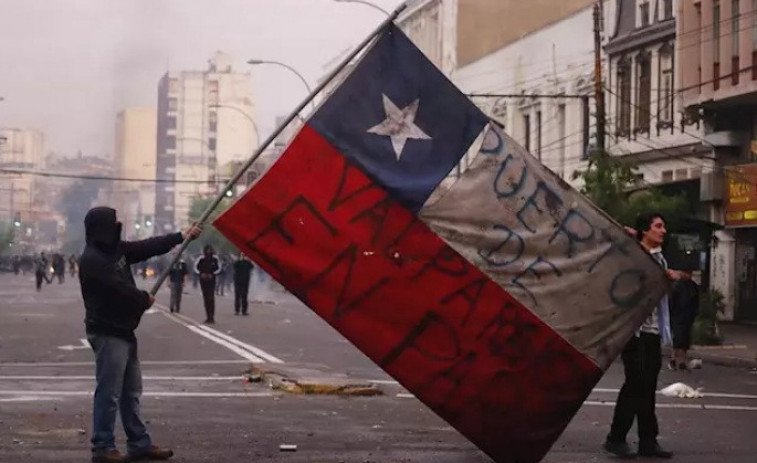 La nova cruïlla política a Xile: entre Democràcia i Totalitarisme