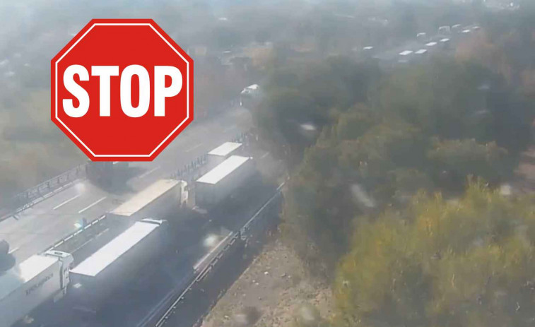 Obres en dia laborable: retencions de 10 quilòmetres en la AP-7 a Gelida en direcció sud