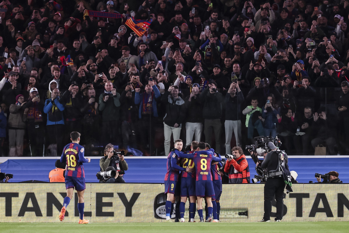 EuropaPress 7143802 raphinha of fc barcelona celebrates goal with teammates during the spanish