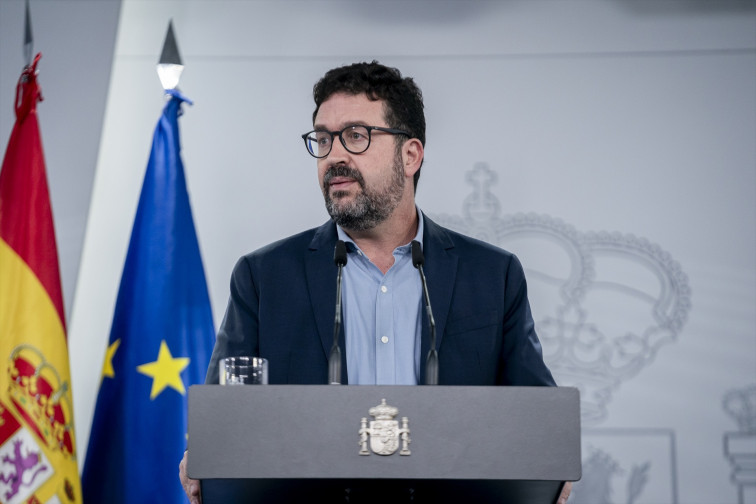 Treball trenca amb la CEOE: negociarà els permisos per defunció només amb CCOO i UGT