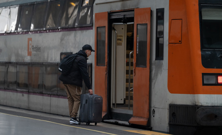 Rodalies recupera la R11 entre Figueres i Portbou i reforça el servei amb busos alternatius aquest dilluns